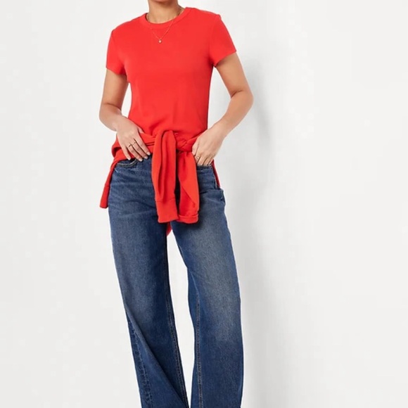 Classic “snug” coral tee - Picture 3 of 5